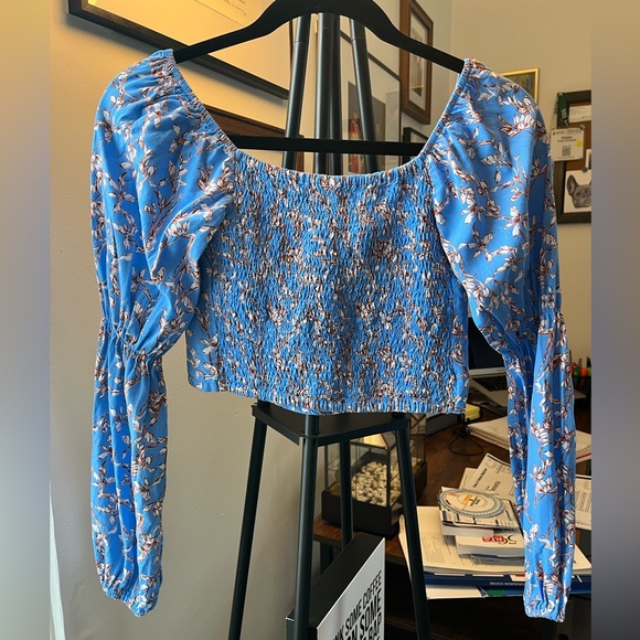 Valija Long-sleeve Crop-top - Picture 2 of 4